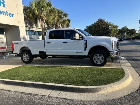 Certified 2025 Ford F350 XLT AWD/4WD image 2