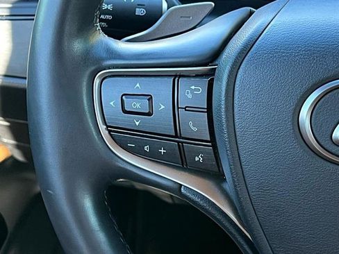 Used 2024 Lexus ES 350 Premium image 23