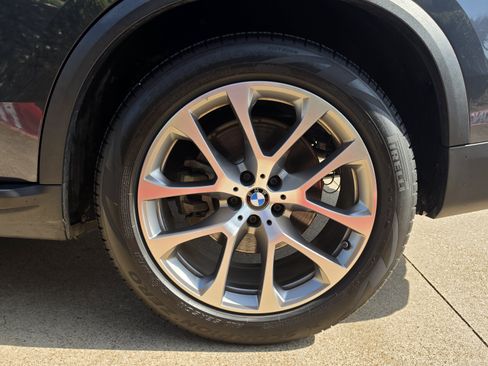 Used 2019 BMW X5 xDrive40i AWD/4WD image 16