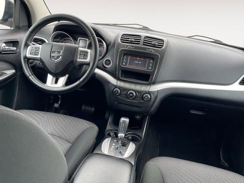 Used 2011 Dodge Journey Mainstreet w/ Popular Equipment Group AWD/4WD image 10