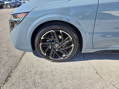 New 2026 Nissan Sentra SR w/ SR Premium Package FWD image 37