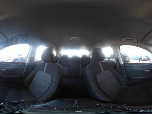 Used 2025 Nissan Sentra SV FWD image 35