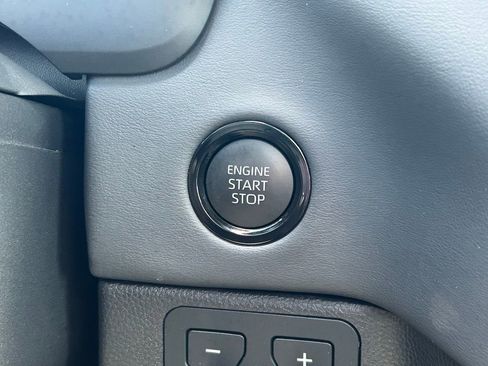 Certified 2025 Toyota Tundra Platinum AWD/4WD image 38