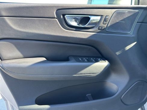 Certified 2023 Volvo XC60 B5 Plus image 16