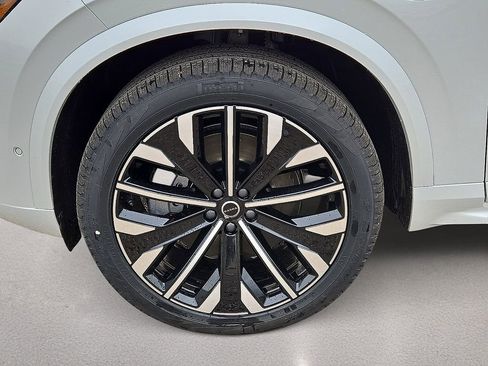New 2026 Volvo XC90 T8 Ultra w/ Lounge Package AWD/4WD image 10