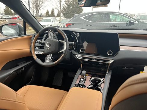 New 2026 Lexus RX 450h AWD image 9