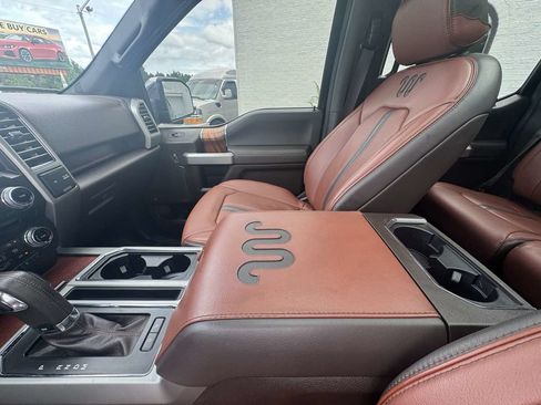 Used 2018 Ford F150 King Ranch w/ Equipment Group 601A Luxury AWD/4WD image 21