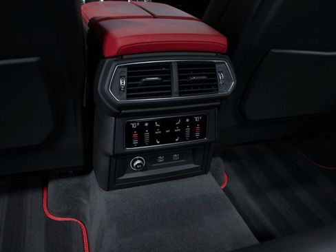 Used 2022 Lamborghini Urus image 45