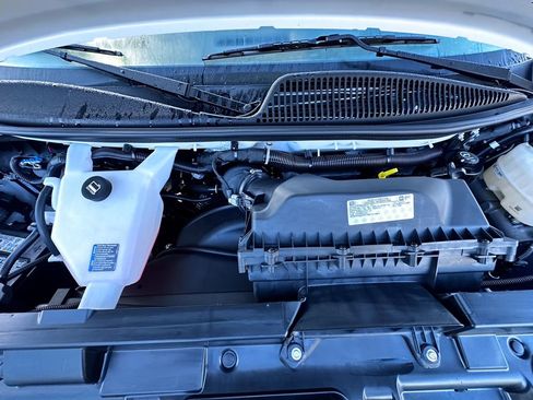 Used 2025 Chevrolet Express 2500 Extended w/ Communications Package image 15