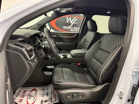 New 2026 GMC Acadia Denali w/ Super Cruise Package AWD/4WD image 12