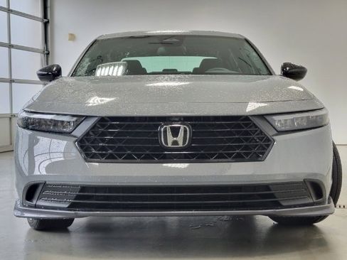 Used 2024 Honda Accord Sport image 3