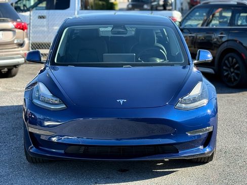 Used 2021 Tesla Model 3 Standard Range Plus image 10