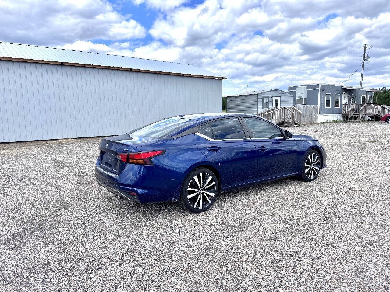Used 2020 Nissan Altima 2.5 SR FWD image 7