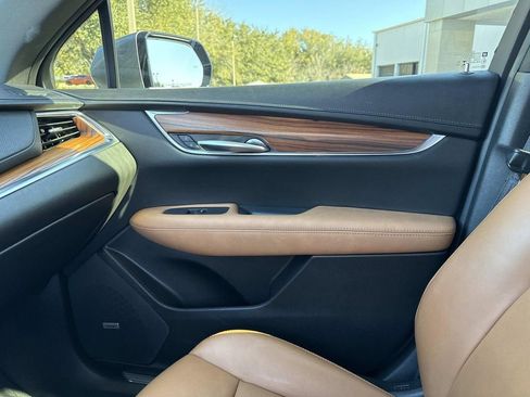 Certified 2022 Cadillac XT5 Premium Luxury w/ Technology Package image 22