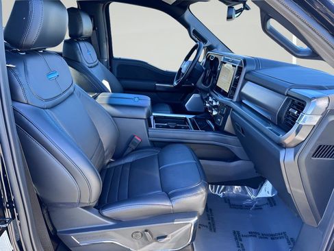 New 2026 Ford F250 Platinum w/ FX4 Off-Road Package image 19