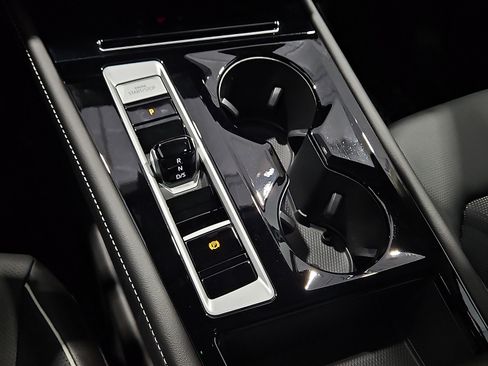 New 2026 Volkswagen Atlas SEL Premium R-Line AWD/4WD image 17