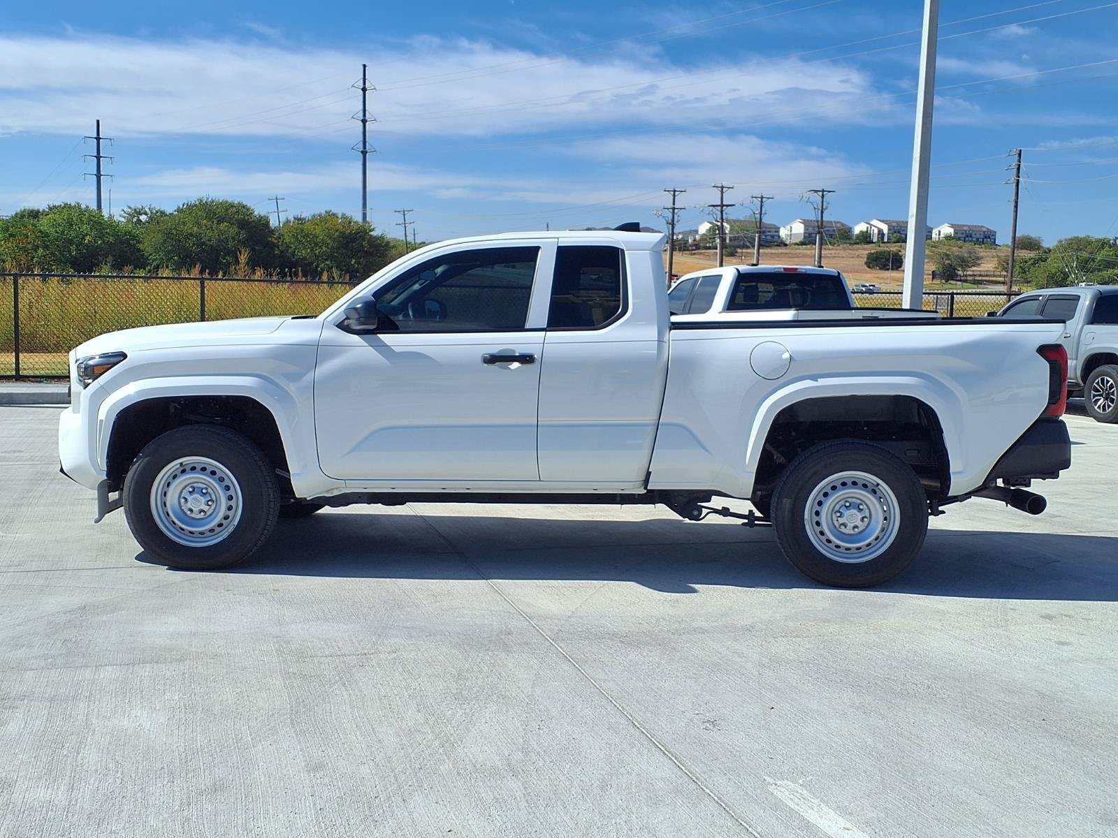 Used 2025 Toyota Tacoma SR w/ Towing Package AWD/4WD image 6