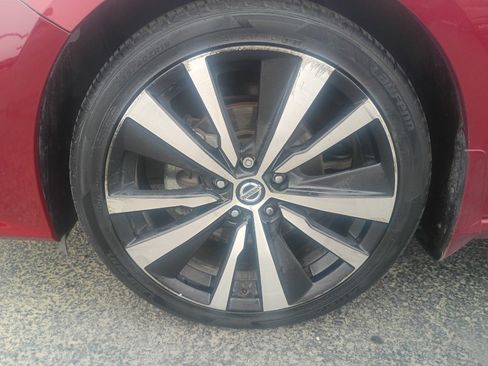 Used 2022 Nissan Altima 2.5 Platinum AWD/4WD image 19