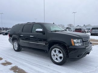 Used 2009 Chevrolet Suburban LTZ video 1