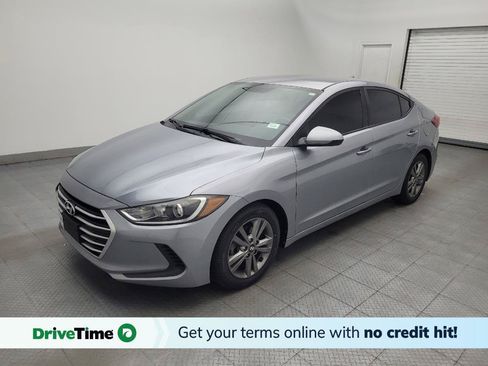 Used 2017 Hyundai Elantra SE FWD image 1