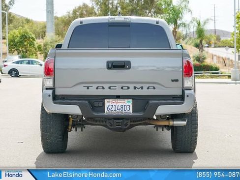 Used 2021 Toyota Tacoma TRD Off-Road w/ Technology Package RWD image 9