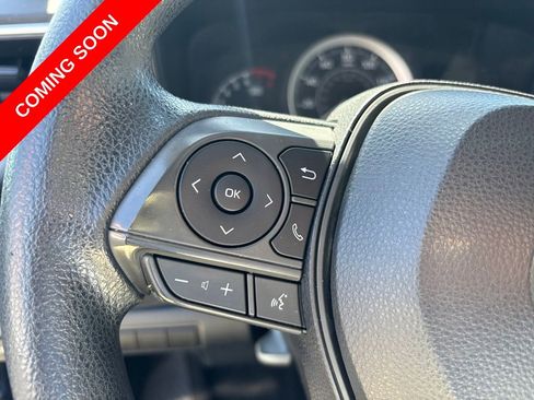 Used 2021 Toyota Corolla LE FWD image 17