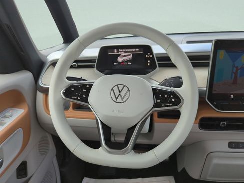 Used 2025 Volkswagen ID. Buzz Pro S Plus RWD image 15