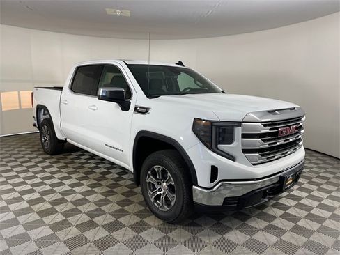 New 2026 GMC Sierra 1500 SLE image 21