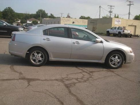 Used 2007 Mitsubishi Galant ES image 4