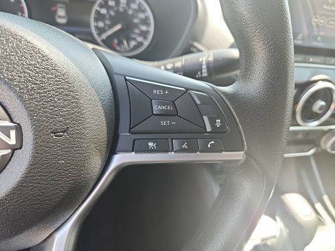 Used 2024 Nissan Sentra SV FWD image 16