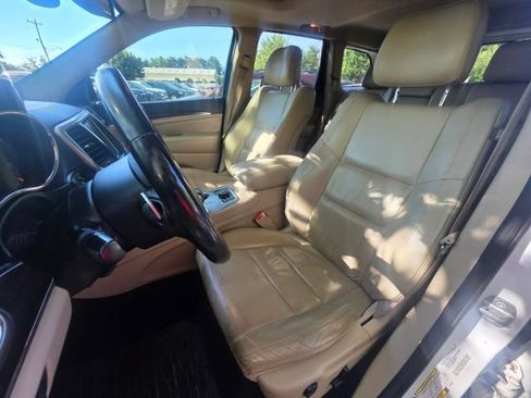 Used 2014 Jeep Grand Cherokee Limited w/ Trailer Tow Group IV AWD/4WD image 14