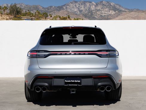 Certified 2025 Porsche Macan AWD/4WD image 6