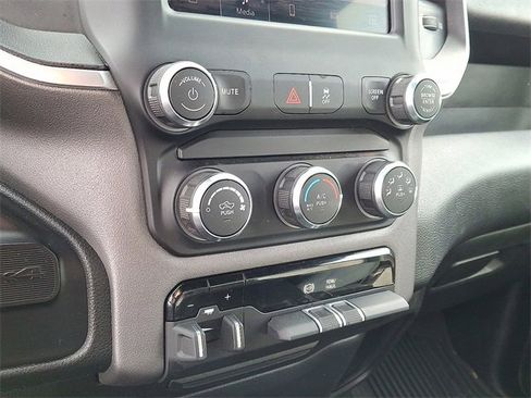 Used 2022 RAM 3500 Big Horn image 15