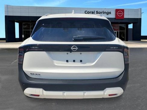 New 2026 Nissan Kicks SV w/ SV Premium Package FWD image 4