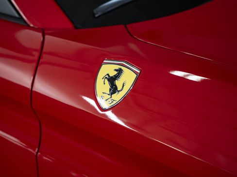 Used 2016 Ferrari California T RWD image 15