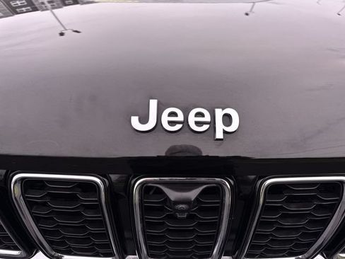 Used 2024 Jeep Grand Cherokee L Limited w/ Luxury Tech Group II AWD/4WD image 33
