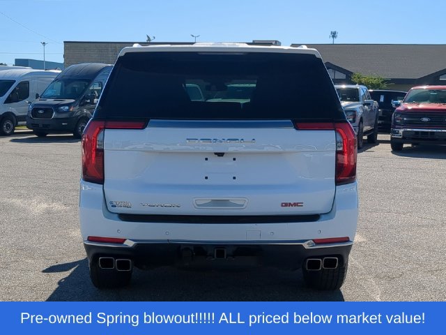Used 2025 GMC Yukon Denali AWD/4WD image 12