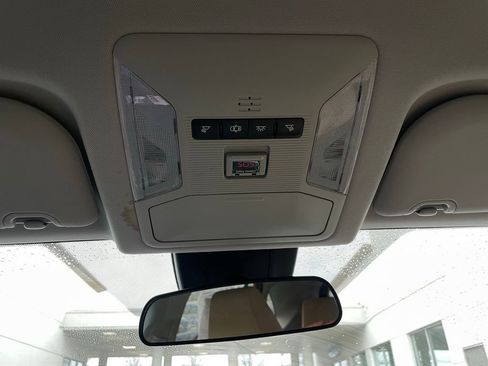 Used 2019 Toyota RAV4 LE image 16