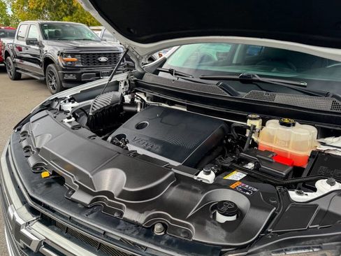 Used 2020 Chevrolet Traverse RS w/ LPO, Floor Liner Package image 40