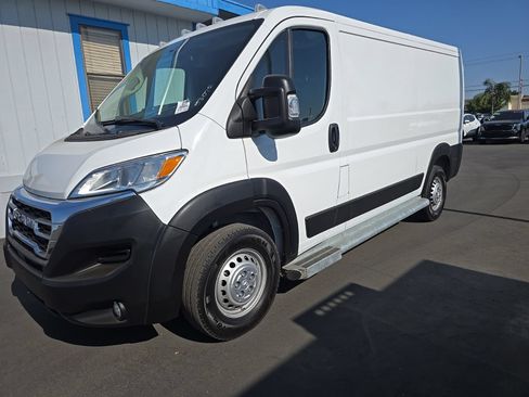Used 2025 RAM ProMaster 2500 w/ U-Haul Equipment Group FWD image 1