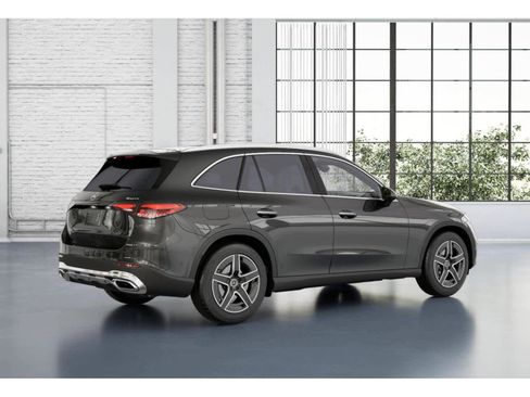 Used 2026 Mercedes-Benz GLC 300 4MATIC image 19