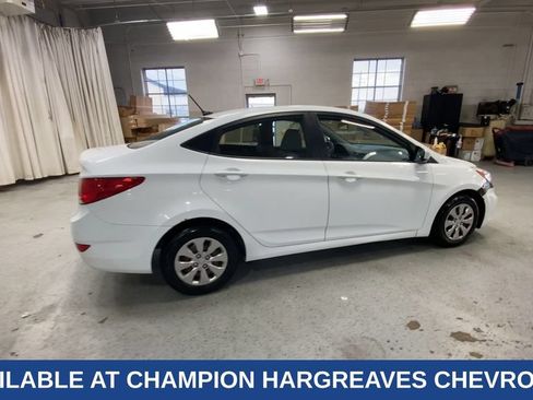 Used 2016 Hyundai Accent SE FWD image 11