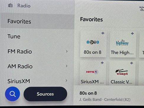 Used 2024 Toyota RAV4 XLE image 22
