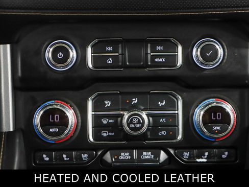 Used 2022 GMC Yukon SLT w/ SLT Premium Package image 21