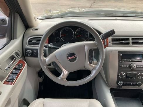 Used 2014 GMC Sierra 3500 SLT w/ SLT Convenience Package AWD/4WD image 18