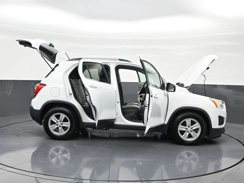 Used 2016 Chevrolet Trax LT FWD image 34