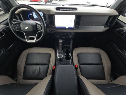 Used 2024 Ford Bronco Wildtrak AWD/4WD image 35