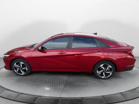 Used 2023 Hyundai Elantra SEL w/ Convenience Package FWD image 6