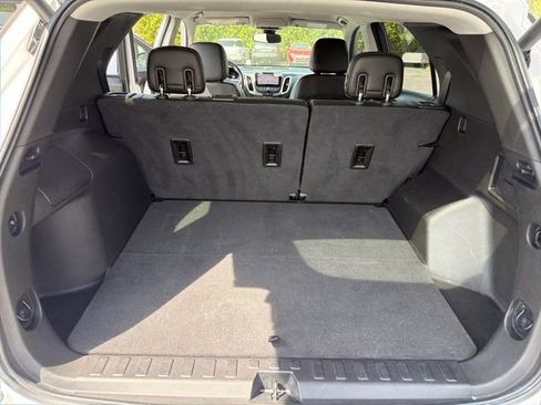 Used 2019 Chevrolet Equinox Premier FWD image 20