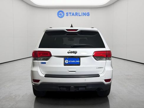 Used 2017 Jeep Grand Cherokee Laredo w/ Quick Order Package 2BE RWD image 8